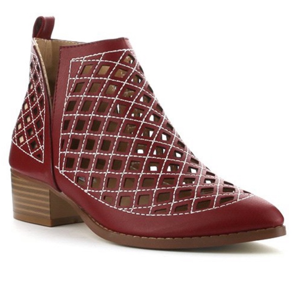 Winte Cutout MTA Ankle Boot, RED